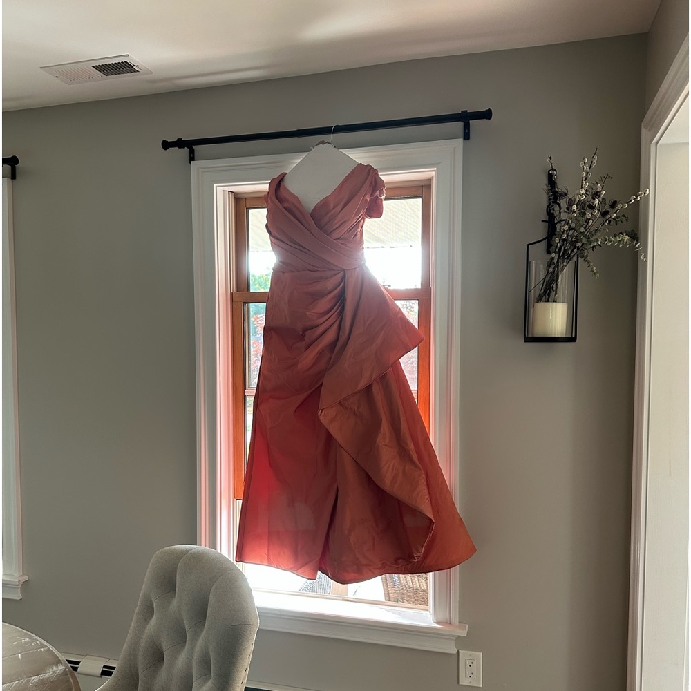 Size 14 mother of the bride dress- I am 5-4 and 150 lbs for reference in fit